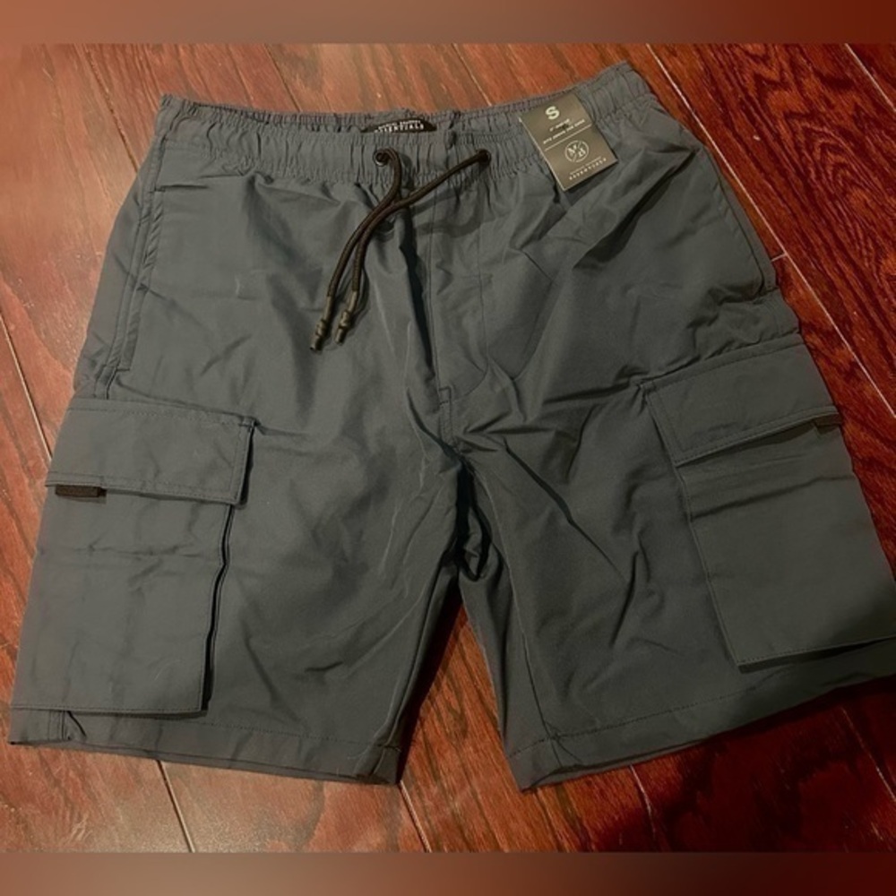 NWT Michael Brandon ESSENTIALS Board Shorts - Size Small - Navy Blue
